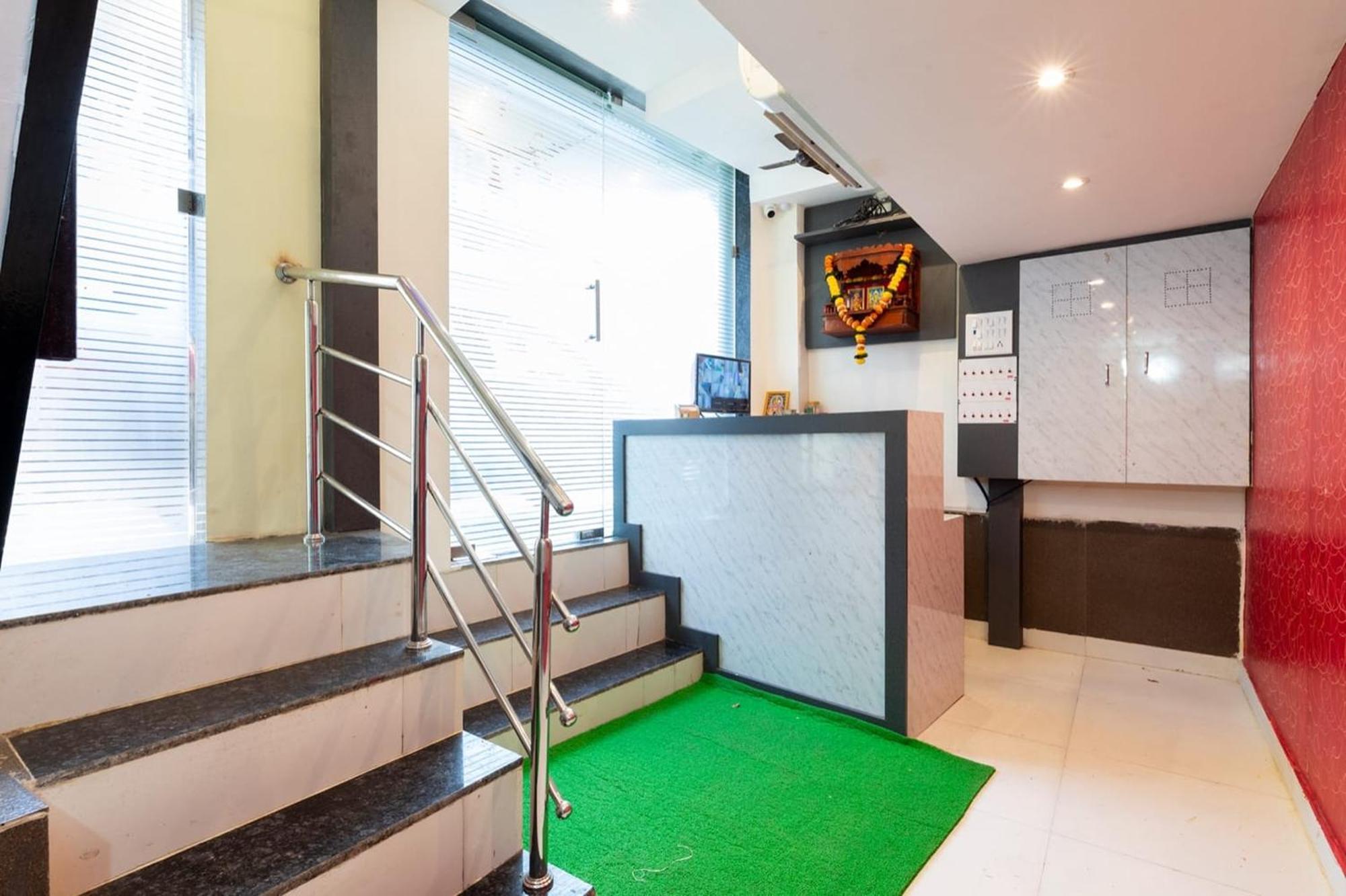 Hotel Shera Residency Мумбай Екстериор снимка