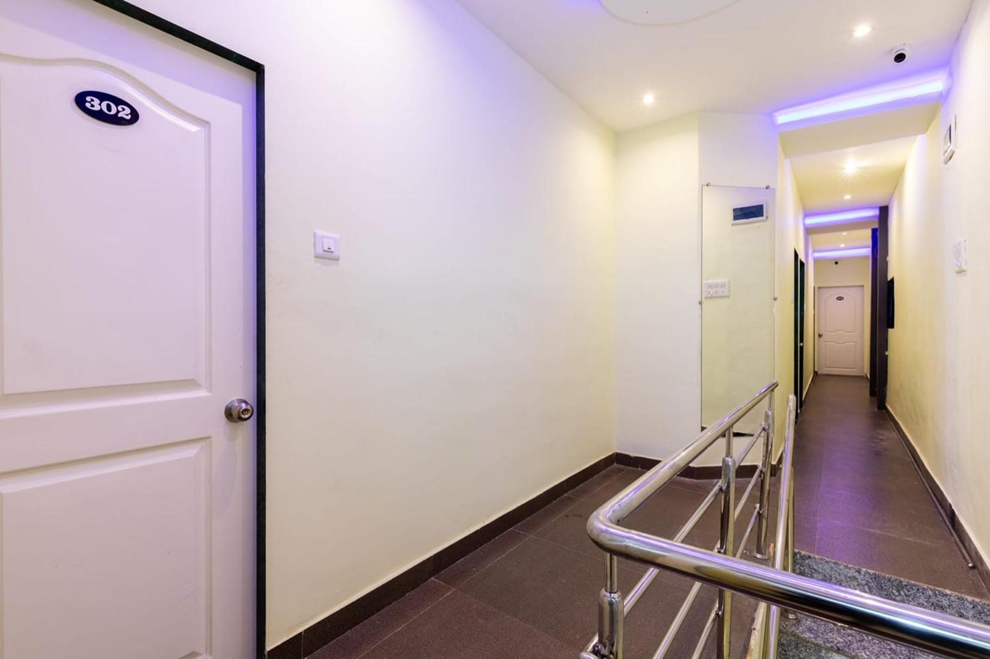 Hotel Shera Residency Мумбай Екстериор снимка