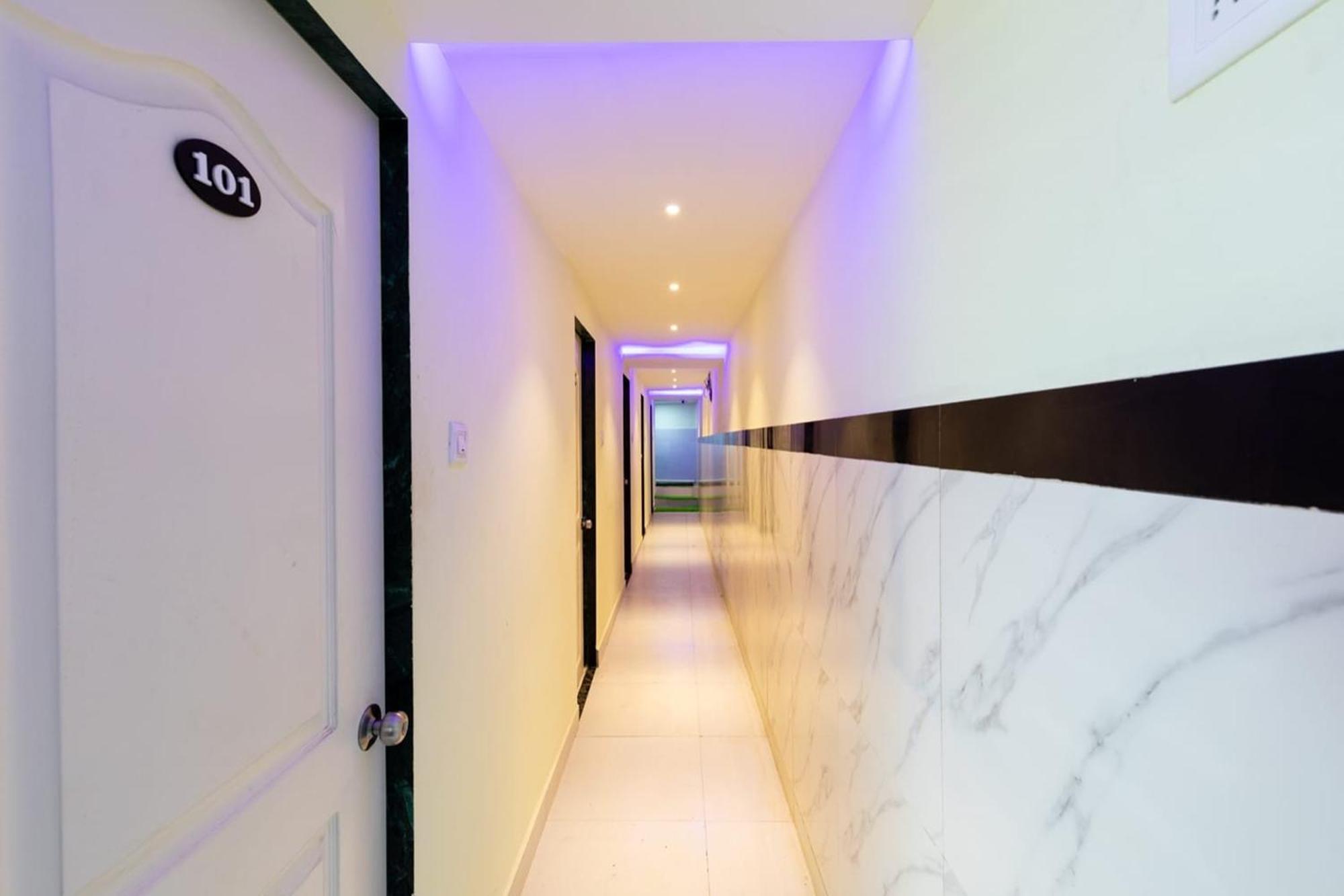 Hotel Shera Residency Мумбай Екстериор снимка